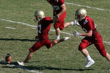 IM体育-当波斯铁骑撞上日耳曼新核，穆西亚拉用一脚斜塞，改写了2026世界杯G组的叙事线