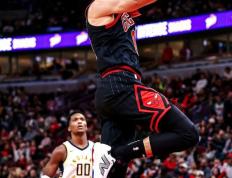 IM体育动画直播通道-包含奇才鏖战波兰男篮，拉文关键制胜的词条