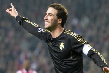 IM体育官方平台-硬仗之王卡瓦哈尔，里昂对阵尤文，见证铁血边卫的封神之战