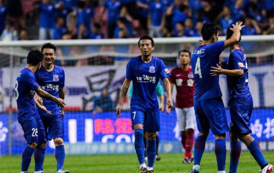 IM体育社区互动入口-申花主场大胜鲁能，豪取三分