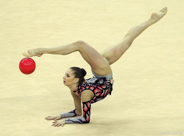 IM体育社区互动入口-关于体操选手姿势优美,取胜速度惊人的信息