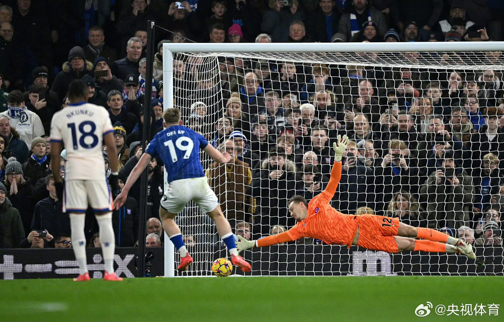 IM体育官方网站-切尔西备战欧冠关键战役,全队备战如火如荼的简单介绍