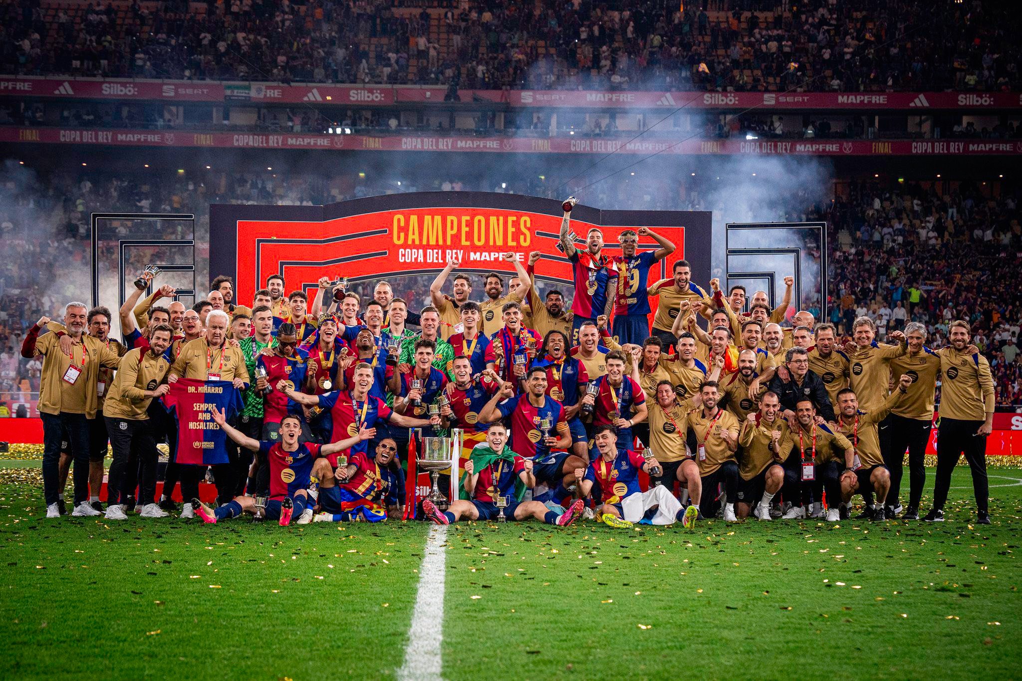 IM体育-包含全明星足球盛会精彩绝伦，观众热情高涨的词条