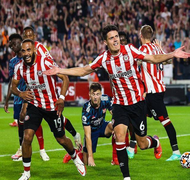 IM体育数据分析平台-曼城攻守兼备,对手难以撼动的简单介绍