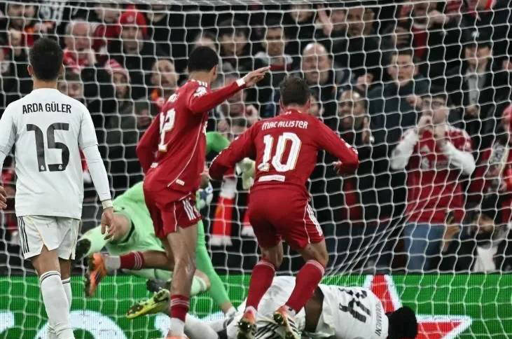 IM体育在线注册-皇马险胜利物浦，阿什拉夫点燃赛场