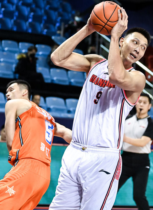 IM体育社区互动入口-福建队力克凯尔特人，武切维奇带队取胜