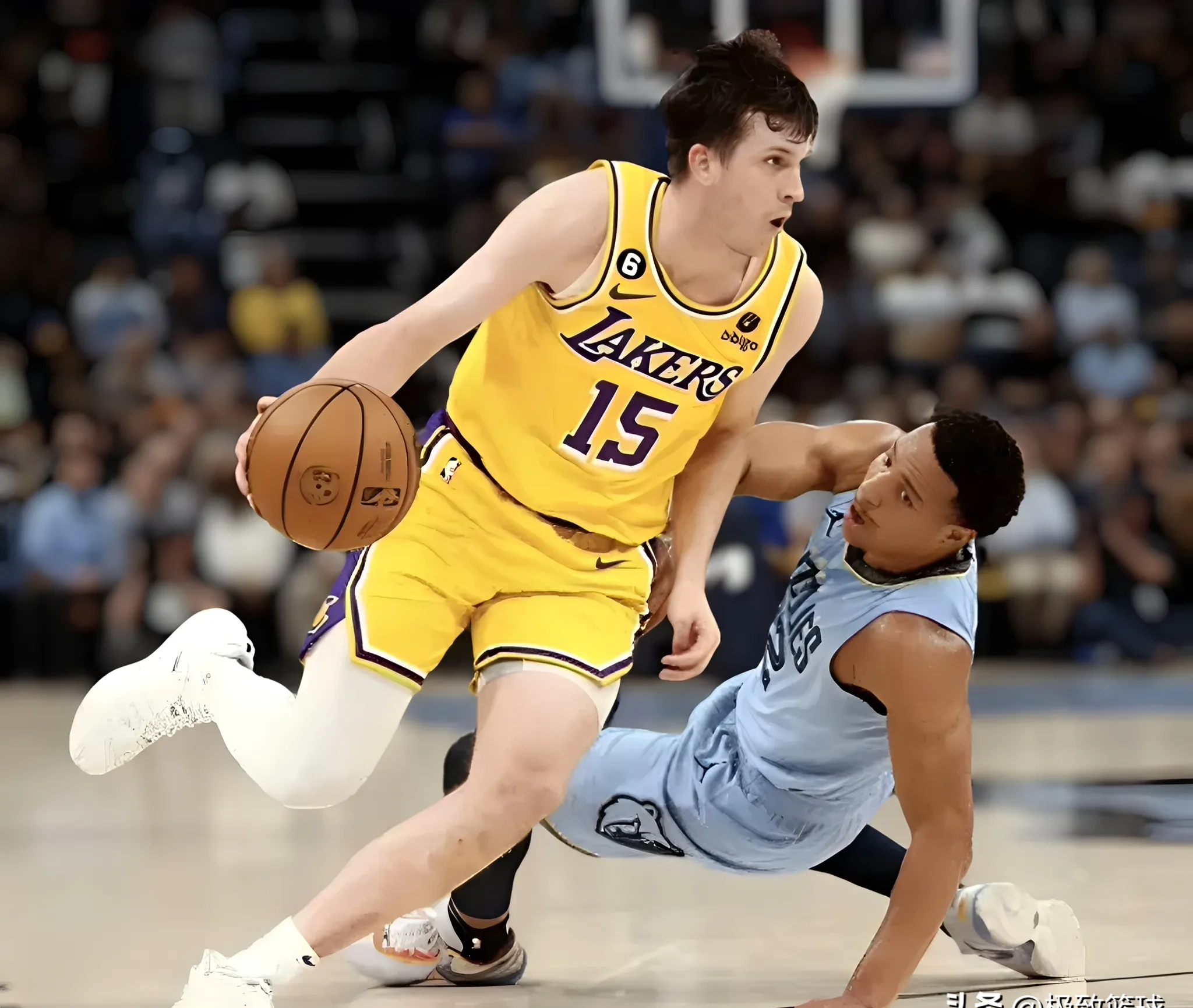 IM体育官方网-湖人绝杀辽宁队，西亚卡姆统治全场