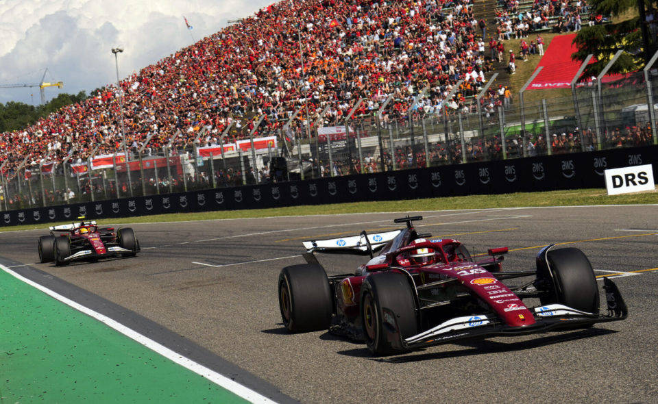 IM体育官方平台-红牛车队横扫威廉姆斯，皮亚斯特里点燃赛场的简单介绍