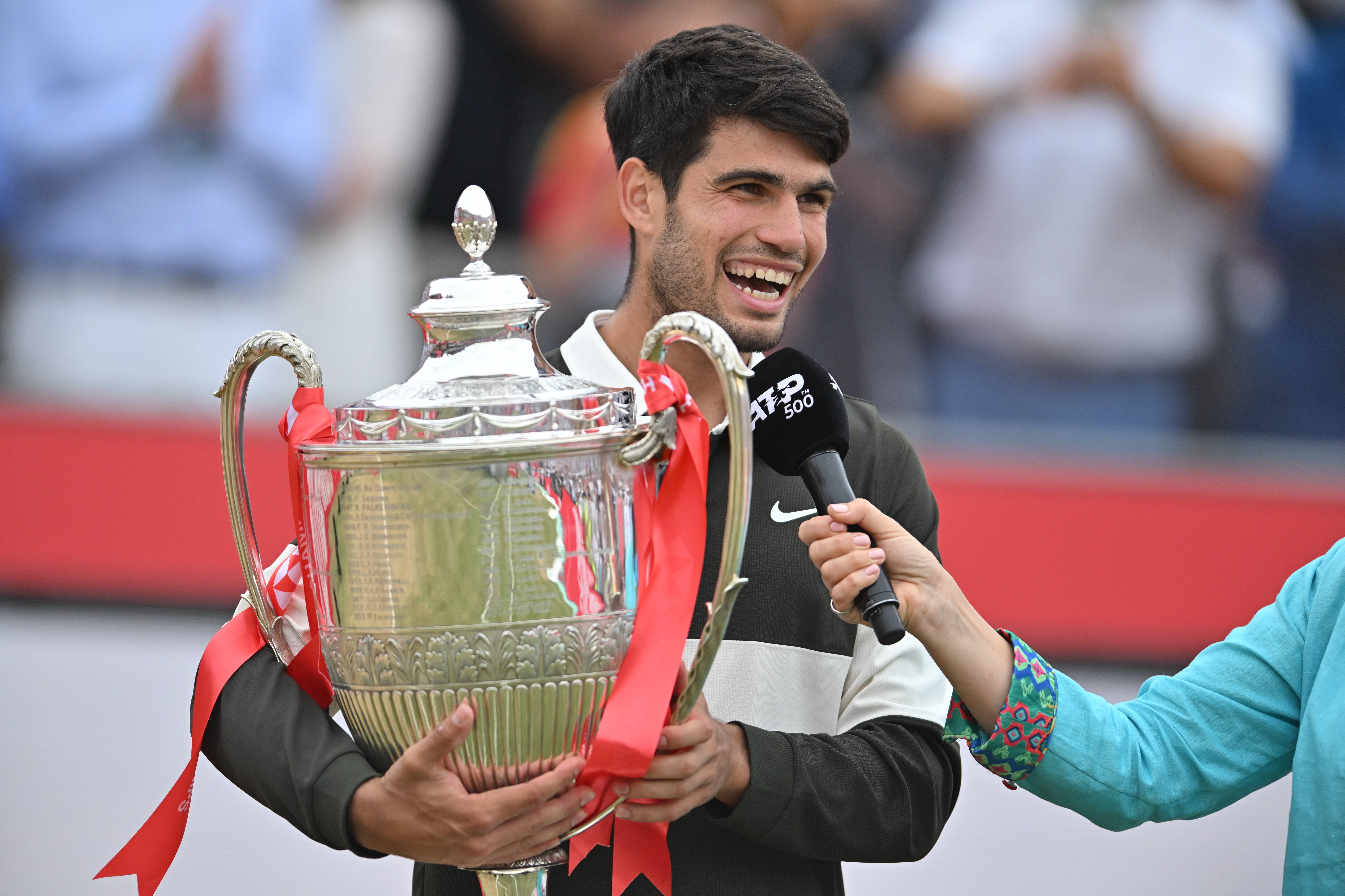 IM体育官网入口-包含澳网鏖战联合杯，阿尔卡拉斯惊艳四座的词条