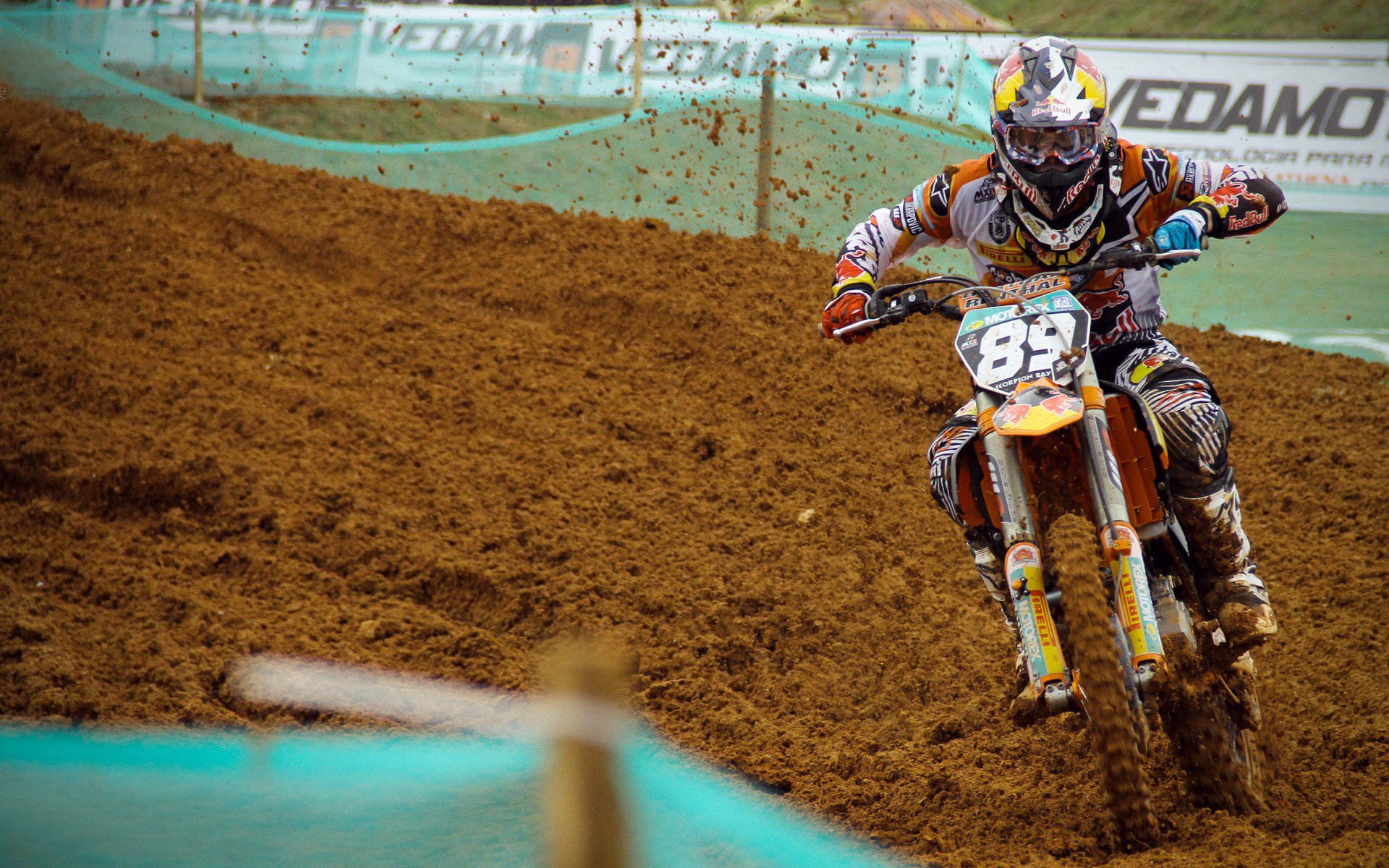 IM体育网页版登录入口-从波哥大到赛道,哥伦比亚精神如何驱动拉亚在F1年度争冠中接管比赛